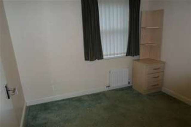  Image of 2 bedroom Flat to rent in Lyndon Court Pillmere Saltash PL12 at Saltash, PL12 6XX