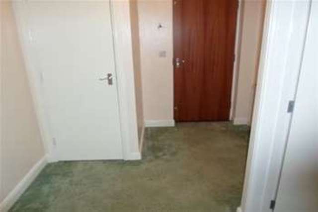  Image of 2 bedroom Flat to rent in Lyndon Court Pillmere Saltash PL12 at Saltash, PL12 6XX