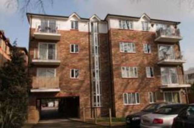  Image of 1 bedroom Flat for sale in The Avenue Beckenham BR3 at 37 The Avenue Beckenham Beckenham, BR3 5EE