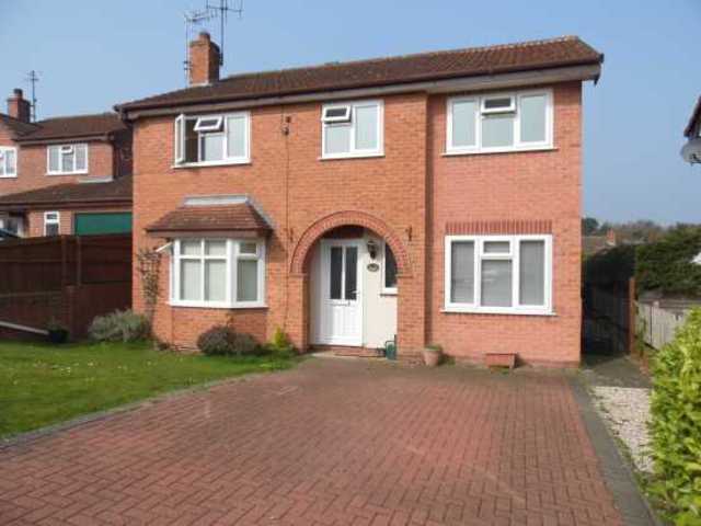  Image of 5 bedroom Detached house for sale in Sandstone Avenue Walton Chesterfield S42 at Chesterfield S42 7NS Chesterfield, S42 7NS