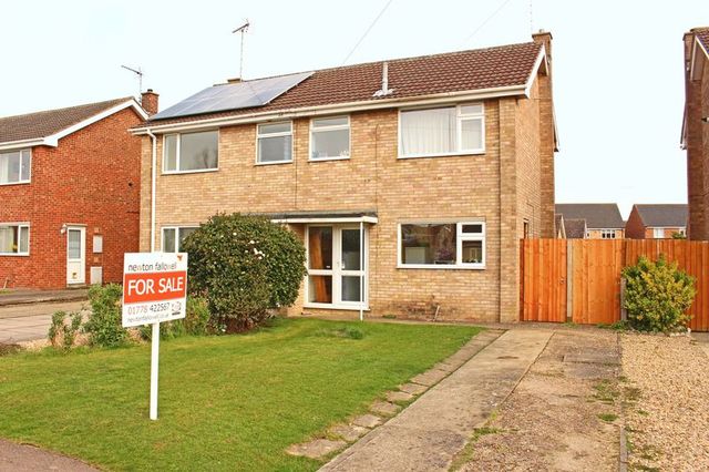  Image of 3 bedroom Semi-Detached house for sale in Saxon Way Bourne PE10 at Saxon Way  Bourne, PE10 9QY