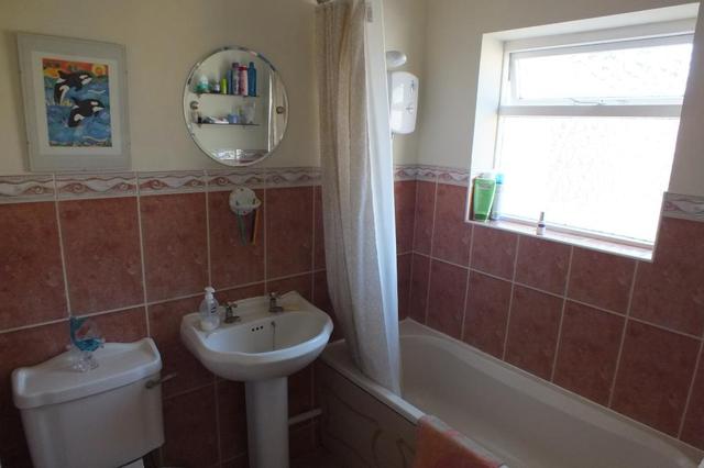  Image of 2 bedroom Bungalow for sale in Scandinavia Heights Saundersfoot SA69 at Saundersfoot Pembrokeshire Saundersfoot, SA69 9PE