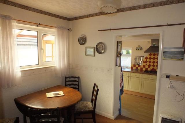  Image of 2 bedroom Bungalow for sale in Scandinavia Heights Saundersfoot SA69 at Saundersfoot Pembrokeshire Saundersfoot, SA69 9PE