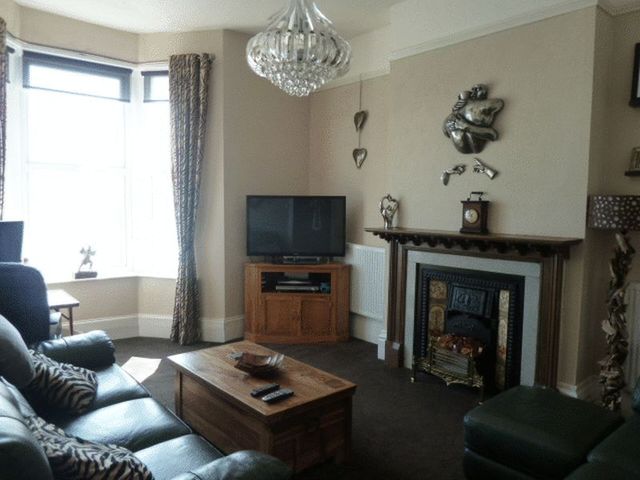  Image of 2 bedroom Flat for sale in Sea Lawn Terrace Dawlish EX7 at Sea lawn Terrace  Dawlish, EX7 0AD