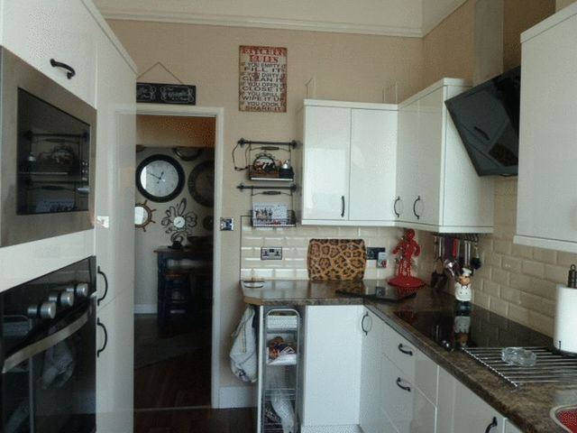  Image of 2 bedroom Flat for sale in Sea Lawn Terrace Dawlish EX7 at Sea lawn Terrace  Dawlish, EX7 0AD