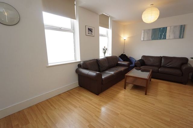  Image of 5 bedroom Maisonette for sale in Second Avenue Heaton Newcastle upon Tyne NE6 at Second Avenue Heaton Newcastle Upon Tyne, NE6 5XT