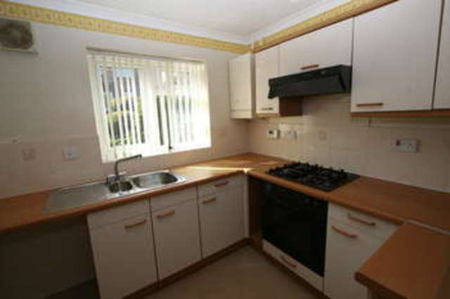  Image of 3 bedroom End of Terrace for sale in Sennen Close Torpoint PL11 at Torpoint Torpoint, PL11 2JJ
