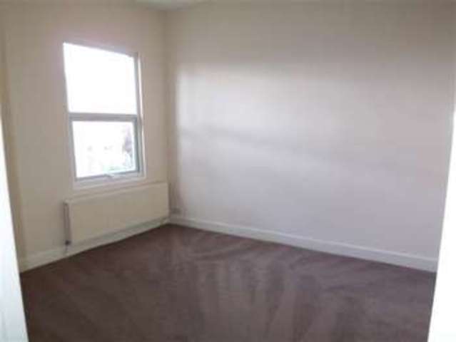  Image of 2 bedroom Apartment to rent in Shernhall Street London E17 at Upper Walthamstow, E17 3EY