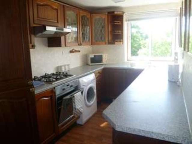 Image of 1 bedroom Flat to rent in Shortlands Grove Bromley BR2 at Shortlands Kent Hayes, BR2 0ND