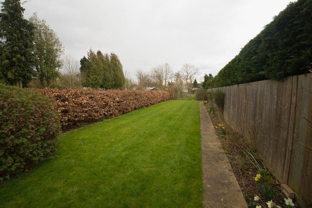  Image of 3 bedroom Semi-Detached house for sale in Sleapshyde Lane Smallford St. Albans AL4 at Sleapshyde Lane Smallford St. Albans, AL4 0SB