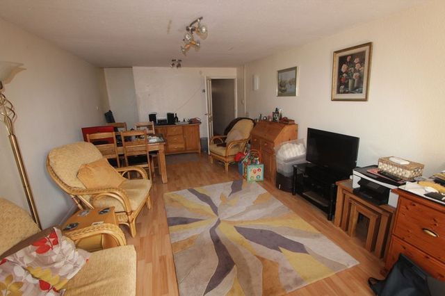  Image of 2 bedroom Terraced house to rent in South Knighton Road Leicester LE2 at South Knighton Road  Leicester, LE2 3LQ