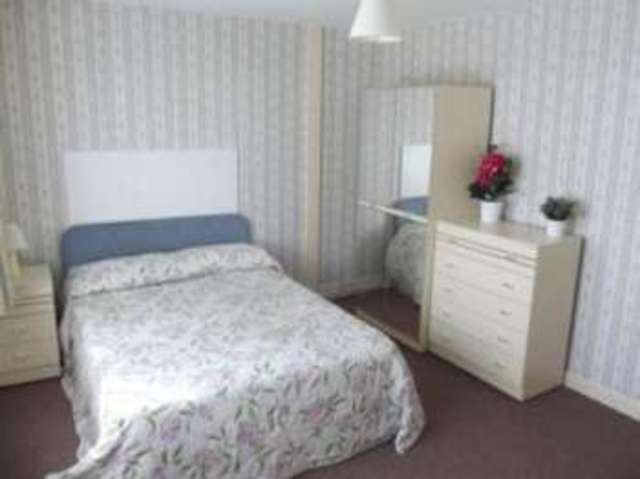  Image of 2 bedroom Maisonette for sale in Tankerville Road Southampton SO19 at Southampton Hampshire Itchen, SO19 7GN