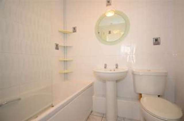  Image of 3 bedroom Apartment for sale in Southend Road Wickford SS11 at Shotgate Wickford Wickford, SS11 8EE