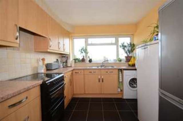  Image of 3 bedroom Apartment for sale in Southend Road Wickford SS11 at Shotgate Wickford Wickford, SS11 8EE