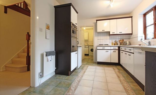  Image of 4 bedroom Detached house for sale in Southfield Close Scraptoft Leicester LE7 at Southfield Close Scraptoft Leicester, LE7 9UR