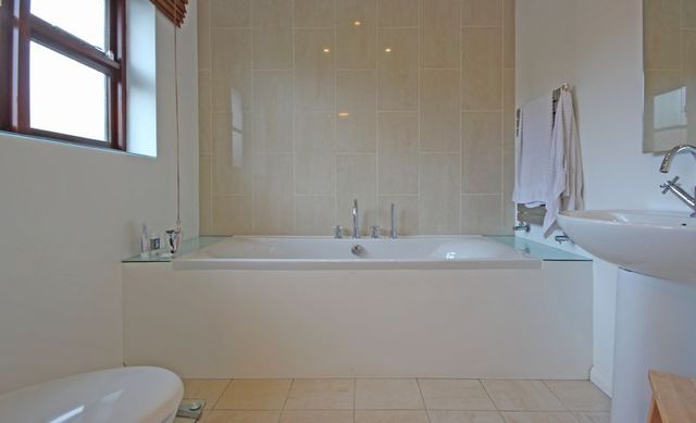  Image of 4 bedroom Detached house for sale in Southfield Close Scraptoft Leicester LE7 at Southfield Close Scraptoft Leicester, LE7 9UR
