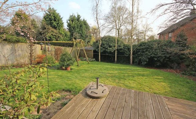  Image of 4 bedroom Detached house for sale in Southfield Close Scraptoft Leicester LE7 at Southfield Close Scraptoft Leicester, LE7 9UR