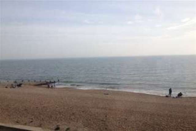  Image of 2 bedroom Flat to rent in Southwood Road Hayling Island PO11 at Hayling Island, PO11 9QH
