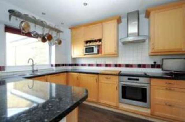 Image of 3 bedroom Terraced house for sale in Sparrow Drive Orpington BR5 at Orpington  Petts Wood, BR5 1RY