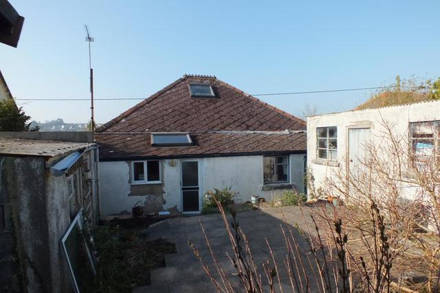  Image of 2 bedroom Bungalow for sale in The Ridgeway Saundersfoot SA69 at Saundersfoot Pembrokeshire Saundersfoot, SA69 9JZ