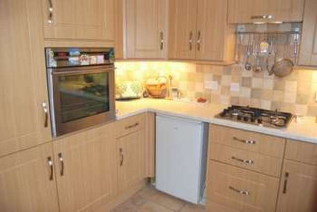  Image of 3 bedroom Semi-Detached house for sale in Springfield Road Alcester B49 at SPRINGFIELD ROAD  ALCESTER, B49 6BN