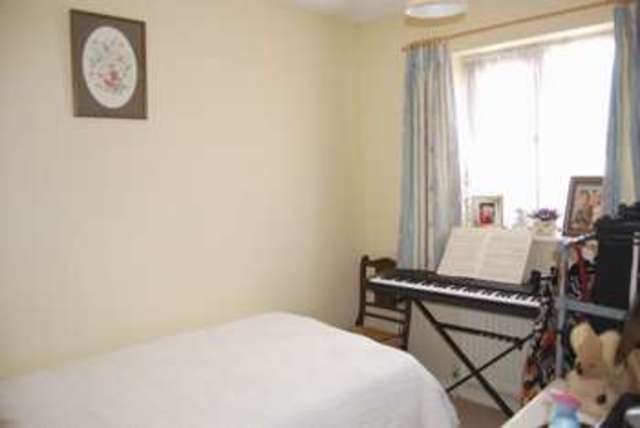  Image of 3 bedroom Semi-Detached house for sale in Springfield Road Alcester B49 at SPRINGFIELD ROAD  ALCESTER, B49 6BN