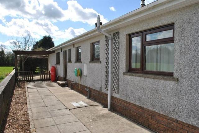  Image of 3 bedroom Bungalow to rent in St. Clears Carmarthen SA33 at St Clears  Carmarthen, SA33 4NA
