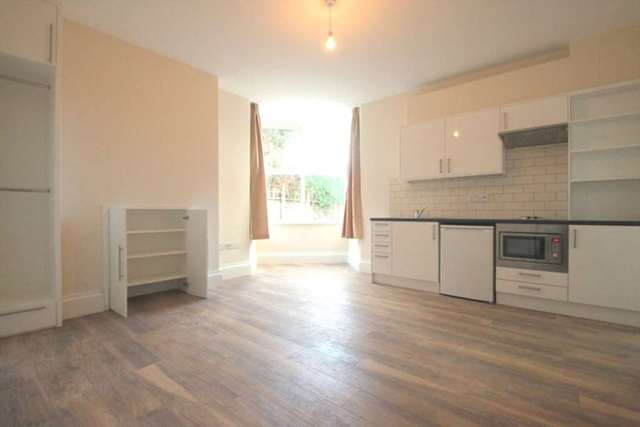  Image of Studio flat to rent in St. James Road Sutton SM1 at St James Road Sutton Sutton, SM1 2TJ