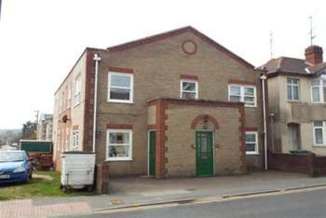  Image of 2 bedroom Flat to rent in St. Johns Road Ryde PO33 at Ryde, PO33 2RT