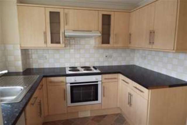  Image of 2 bedroom Flat to rent in St. Johns Road Ryde PO33 at Ryde, PO33 2RT