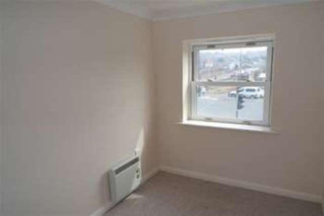  Image of 2 bedroom Flat to rent in St. Johns Road Ryde PO33 at Ryde, PO33 2RT