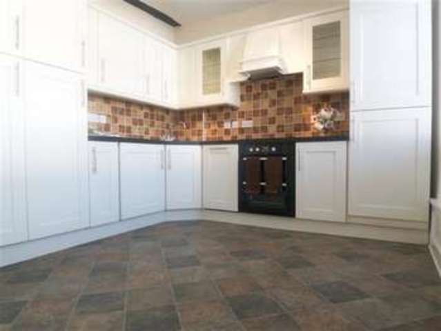  Image of 2 bedroom Apartment to rent in High Street Ongar CM5 at Chipping Ongar, CM5 9JH