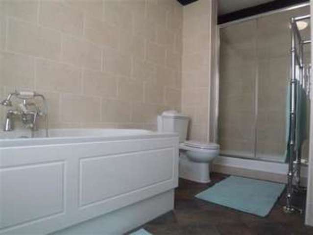  Image of 2 bedroom Apartment to rent in High Street Ongar CM5 at Chipping Ongar, CM5 9JH