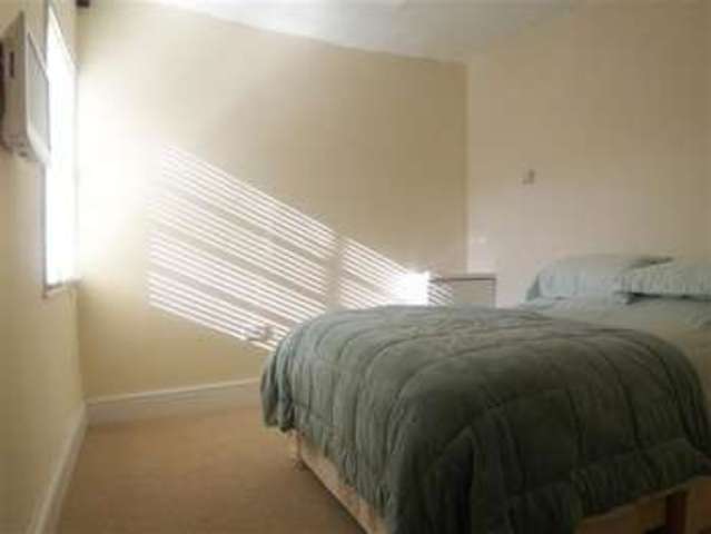  Image of 2 bedroom Apartment to rent in High Street Ongar CM5 at Chipping Ongar, CM5 9JH