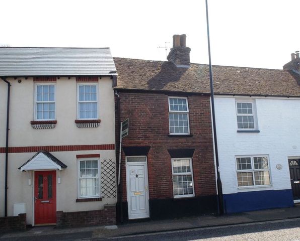  Image of 2 bedroom Property to rent in St. Pancras Chichester PO19 at St Pancras  Chichester, PO19 7LR