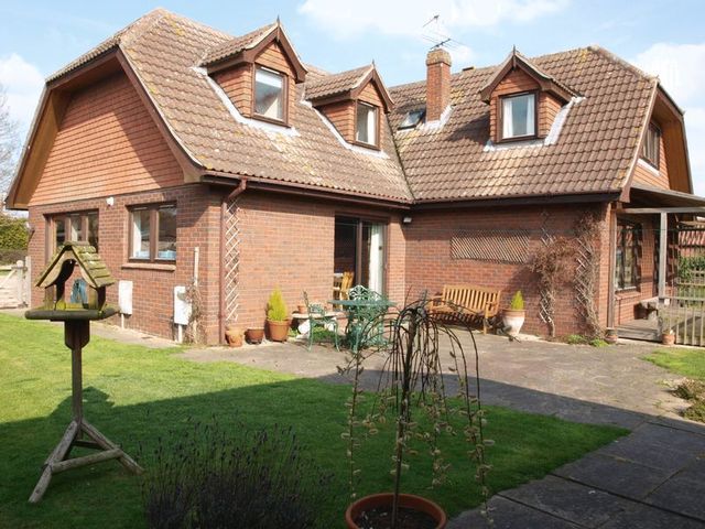  Image of 5 bedroom Detached house for sale in Station Road Collingham Newark NG23 at Station Road Collingham Newark, NG23 7RA