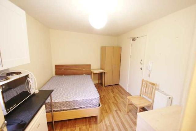  Image of Studio flat to rent in Station Road Harrow-on-the-Hill Harrow HA1 at London HA1 2TA Harrow, HA1 2TA