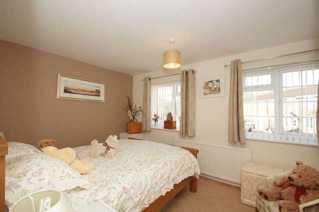  Image of 3 bedroom Detached house for sale in Stoneleigh Close Redditch B98 at Stoneleigh Close Oakenshaw South Redditch, B98 7YW