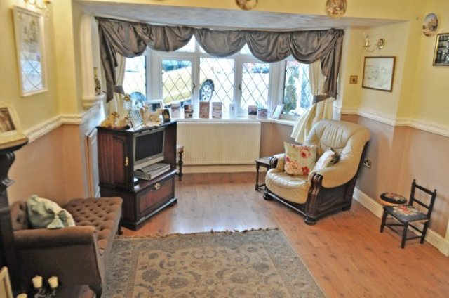  Image of 3 bedroom Detached house for sale in Stradbroke Road Woodhouse Sheffield S13 at Sheffield South Yorkshire Sheffield, S13 8SL