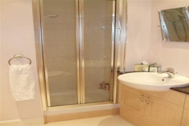  Image of 2 bedroom Detached house to rent in Sundrum Place Kilwinning KA13 at Kilwinning North Ayrshire North Ayrshire, KA13 6ST
