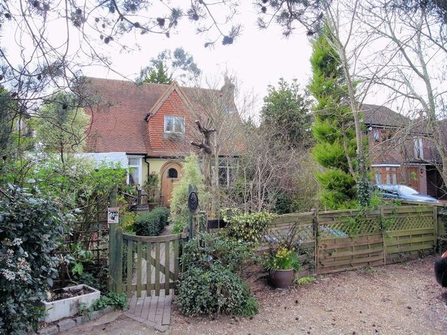  Image of 4 bedroom Detached house for sale in Bryanstone Avenue Guildford GU2 at Bryanstone Avenue Guildford Surrey, GU2 9UN