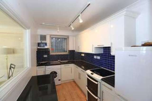  Image of 2 bedroom Flat for sale in Mariners Court Lower Street Plymouth PL4 at Lower Street Plymouth Devon, PL4 0BS