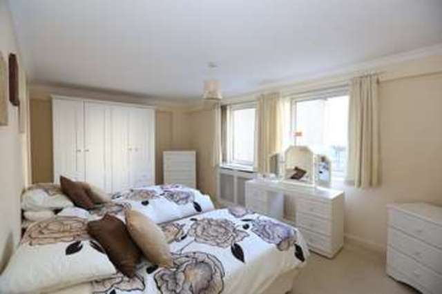  Image of 2 bedroom Flat for sale in Mariners Court Lower Street Plymouth PL4 at Lower Street Plymouth Devon, PL4 0BS