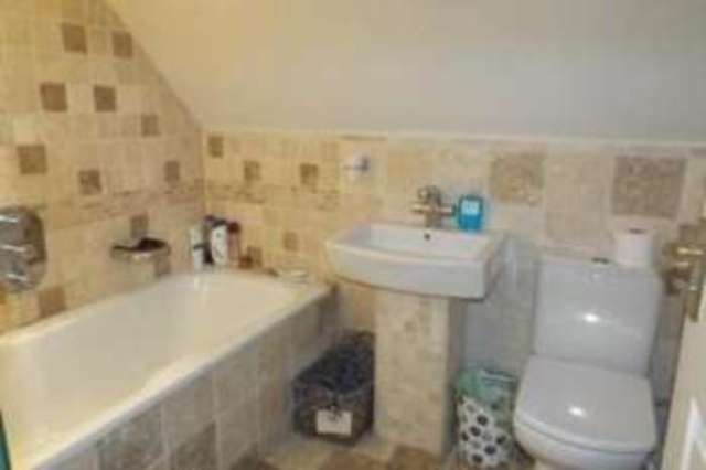  Image of 2 bedroom Flat for sale in West Street Haslemere GU27 at West Street Haslemere Lythe Hill, GU27 2EP