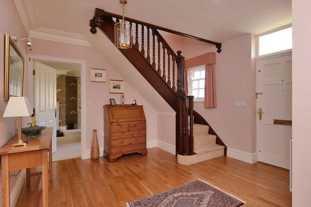  Image of 6 bedroom Detached house for sale in Manor Close Oxton Southwell NG25 at Manor Close Oxton Southwell, NG25 0TG