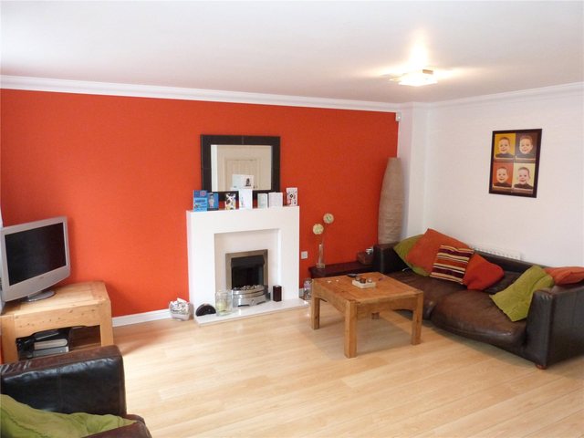  Image of 4 bedroom Terraced house to rent in Broad Lane Bracknell RG12 at Broad Lane Bracknell Easthampstead, RG12 9GQ