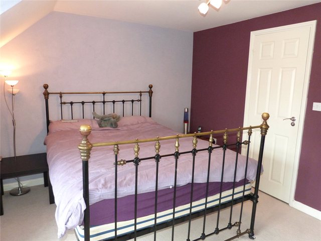  Image of 4 bedroom Terraced house to rent in Broad Lane Bracknell RG12 at Broad Lane Bracknell Easthampstead, RG12 9GQ
