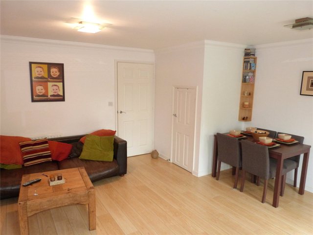  Image of 4 bedroom Terraced house to rent in Broad Lane Bracknell RG12 at Broad Lane Bracknell Easthampstead, RG12 9GQ