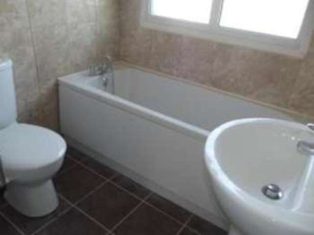  Image of 3 bedroom Semi-Detached house for sale in Taunton Avenue Luton LU2 at Luton Bedfordshire Stopsley, LU2 0LN