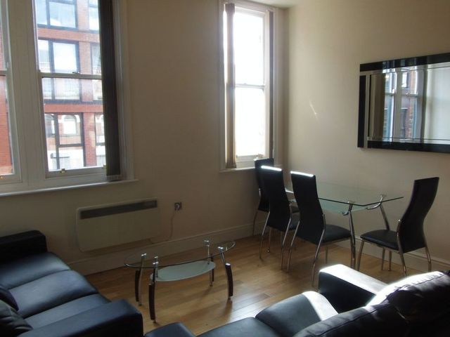  Image of 2 bedroom Flat to rent in Tenby Street Birmingham B1 at Tenby Street Jewellery Quarter Birmingham, B1 3EE